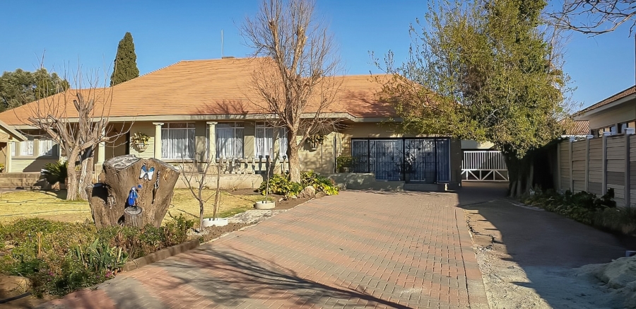 3 Bedroom Property for Sale in Wilgenhof Free State